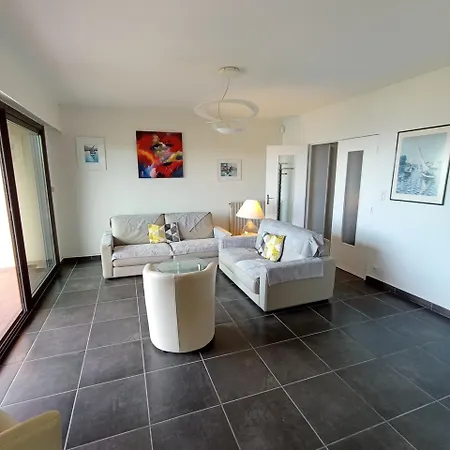 5hc61 - T3 Superbe Vue Avec Piscine * Collioure