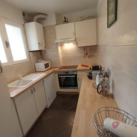 Appartement 5hc61 - T3 Superbe Vue Avec Piscine *