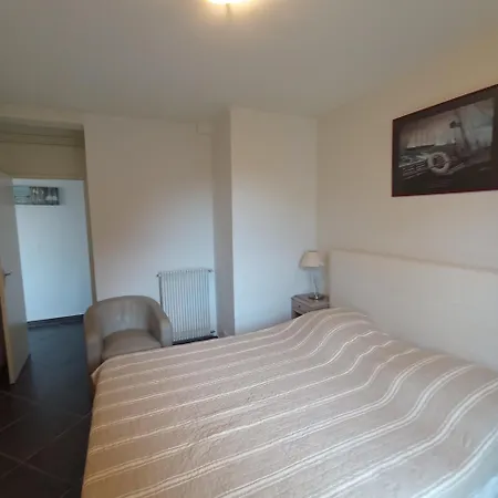 Appartement 5hc61 - T3 Superbe Vue Avec Piscine *