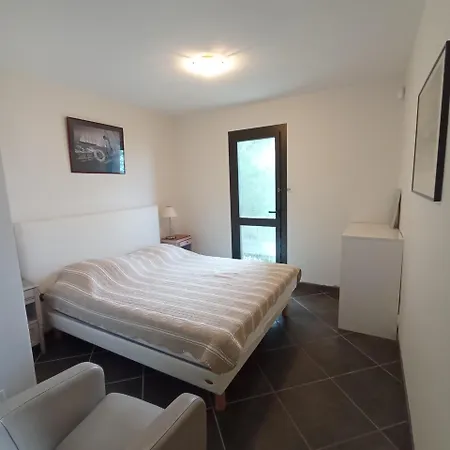5hc61 - T3 Superbe Vue Avec Piscine Appartement Collioure